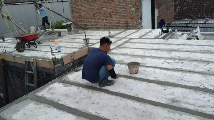 Panel lantai Banyuwangi AAC pengganti dak cor beton ringan harga murah jasa pasang cepat PT Tiga Mitracon Indonesia