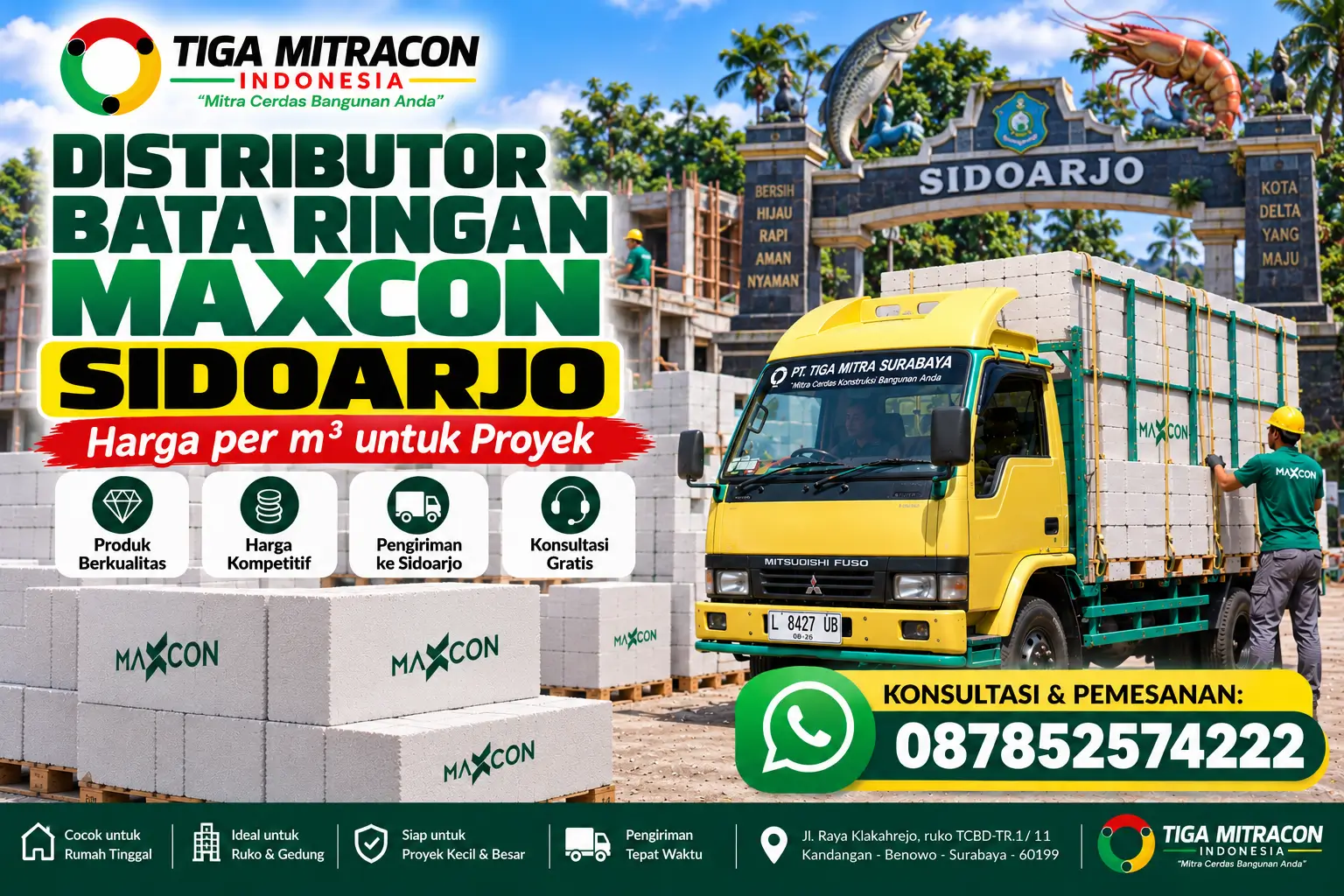 Distributor bata ringan Maxcon Sidoarjo untuk proyek konstruksi dengan truk pengiriman dan branding Tiga Mitracon Indonesia.